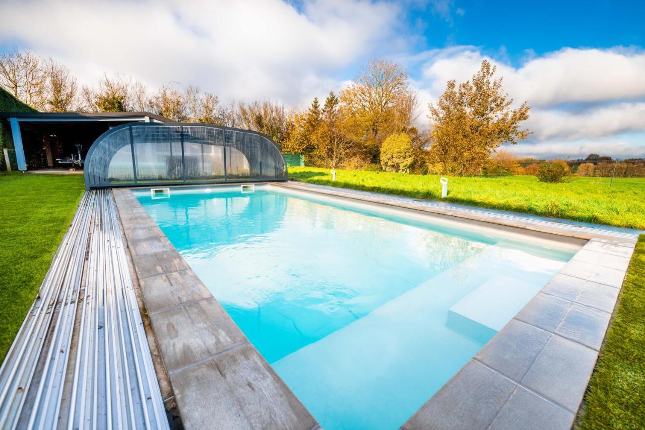 Grande maison avec piscine et jacuzzi à la campagne Desvres Exterior foto